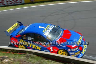 Bathurst 1000, 2004 -  Photographer Marshall Cass - Code 04-MC-B04-370