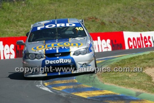 Bathurst 1000, 2004 -  Photographer Marshall Cass - Code 04-MC-B04-394