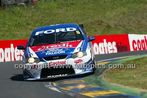 Bathurst 1000, 2004 -  Photographer Marshall Cass - Code 04-MC-B04-396