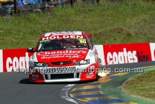 Bathurst 1000, 2004 -  Photographer Marshall Cass - Code 04-MC-B04-402