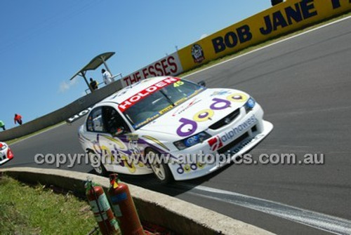 Bathurst 1000, 2004 -  Photographer Marshall Cass - Code 04-MC-B04-413