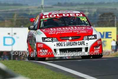 Bathurst 1000, 2004 -  Photographer Marshall Cass - Code 04-MC-B04-490