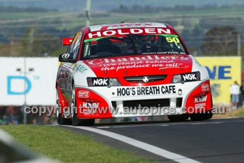 Bathurst 1000, 2004 -  Photographer Marshall Cass - Code 04-MC-B04-490