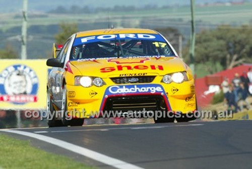 Bathurst 1000, 2004 -  Photographer Marshall Cass - Code 04-MC-B04-492