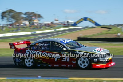 Bathurst 1000, 2004 -  Photographer Marshall Cass - Code 04-MC-B04-494