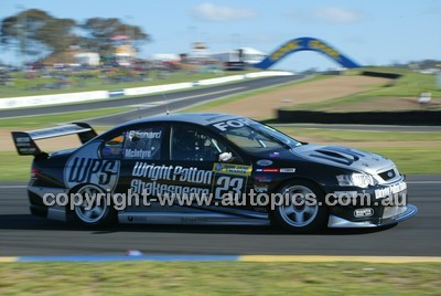 Bathurst 1000, 2004 -  Photographer Marshall Cass - Code 04-MC-B04-497