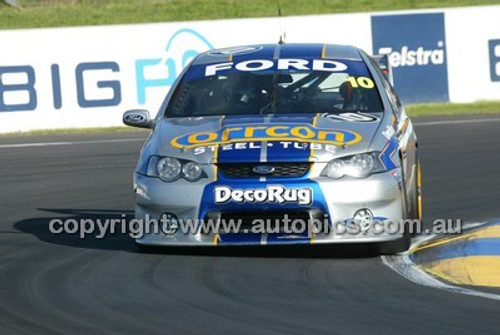 Bathurst 1000, 2004 -  Photographer Marshall Cass - Code 04-MC-B04-523