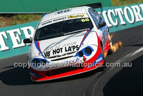 Bathurst 1000, 2004 -  Photographer Marshall Cass - Code 04-MC-B04-551