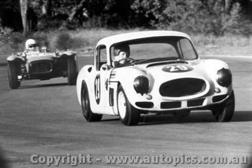 67405  -  Bob Williamson  -  Buckle Coupe - Warwick Farm 1967