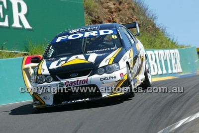 Bathurst 1000, 2004 -  Photographer Marshall Cass - Code 04-MC-B04-647