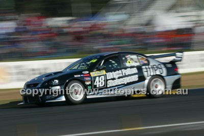 Bathurst 1000, 2004 -  Photographer Marshall Cass - Code 04-MC-B04-821