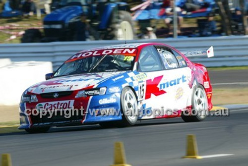 Bathurst 1000, 2004 -  Photographer Marshall Cass - Code 04-MC-B04-857