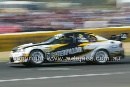 Bathurst 1000, 2004 -  Photographer Marshall Cass - Code 04-MC-B04-917