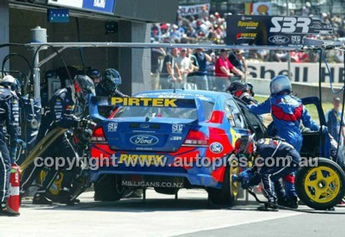 Bathurst 1000, 2004 -  Photographer Marshall Cass - Code 04-MC-B04-924