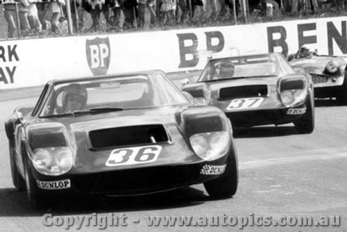 70403  -  Milano GT2  -  Angliss & Leer Milanos and Hamilton - Turner - Oran Park 1971