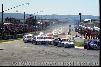 Bathurst FIA 1000 15th November 1999 - Photographer Marshall Cass - Code MC-B99-435