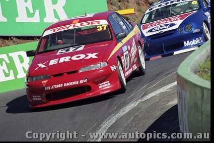 Bathurst FIA 1000 15th November 1999 - Photographer Marshall Cass - Code MC-B99-783