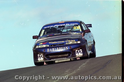 Bathurst FIA 1000 15th November 1999 - Photographer Marshall Cass - Code MC-B99-960