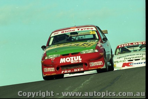 Bathurst FIA 1000 15th November 1999 - Photographer Marshall Cass - Code MC-B99-987