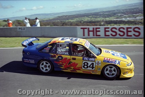 Bathurst FIA 1000 15th November 1999 - Photographer Marshall Cass - Code MC-B99-1095