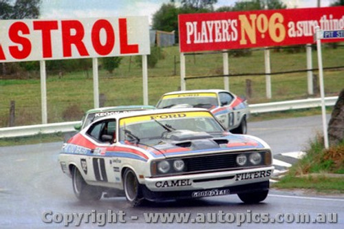 77702  -  A. Moffat / J. Ickx  -  Bathurst 1977   1st Outright & Class A Winner  Ford Falcon XC