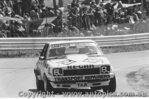 79716  -  A. Browne / B. Sampson  -  Bathurst 1979  Holden Torana A9X