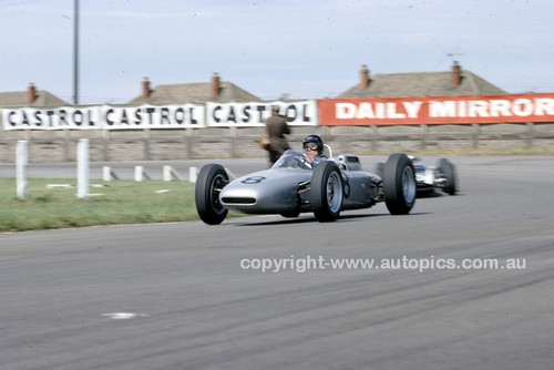 62585 - Dan Gurney, Porsche & Bruce McLaren, Cooper Climax, British Grand Prix, Aintree 1962