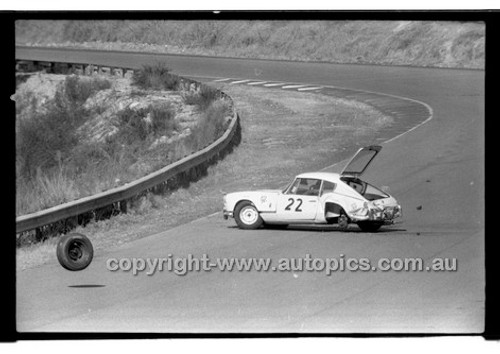 C. Cape Triumph GT6 - Amaroo Park 13th September 1970 - 70-AM13970-207