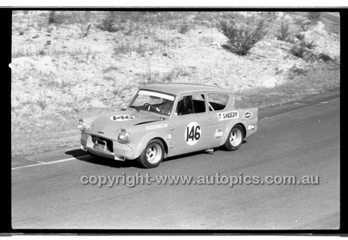 R. Franks Volkswagen 1600 VW  - Amaroo Park 31th May 1970 - 70-AM31570-182