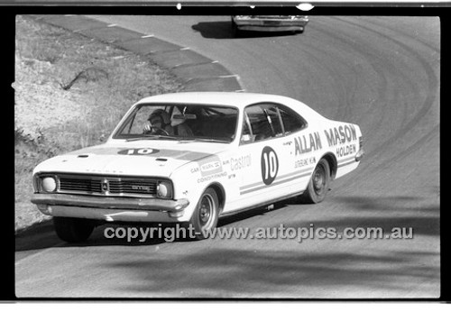 Bob Morris Monaro GTS 350 - Amaroo Park 31th May 1970 - 70-AM31570-224