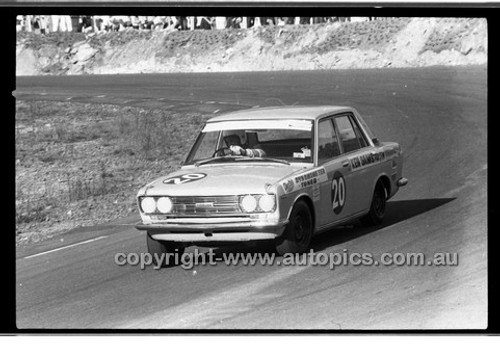D. Jenkins Datsun 1600 - Amaroo Park 31th May 1970 - 70-AM31570-324