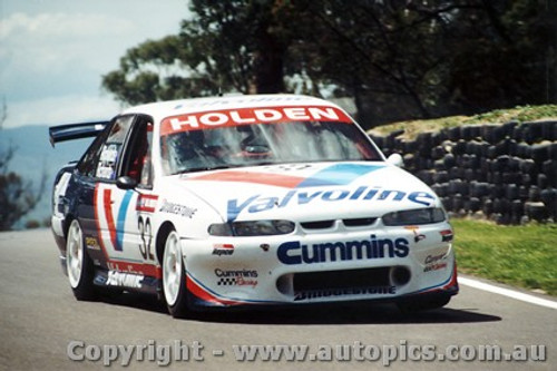 96712  -  S. Richards / J. Richards    Bathurst 1996  Holden Commodore VR