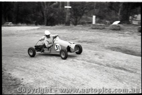 Hepburn Springs - All images from 1960 - Photographer Peter D'Abbs - Code HS60-7