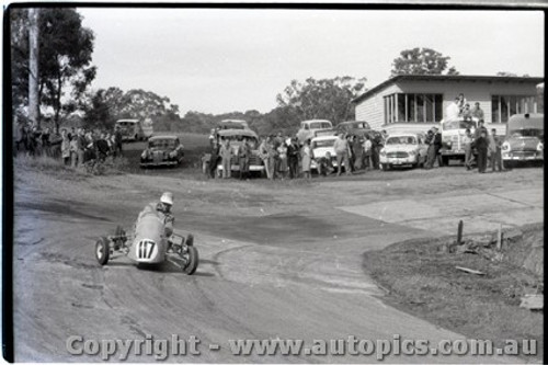 Hepburn Springs - All images from 1960 - Photographer Peter D'Abbs - Code HS60-65