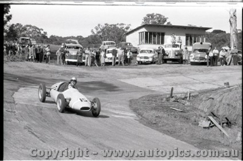 Hepburn Springs - All images from 1960 - Photographer Peter D'Abbs - Code HS60-66