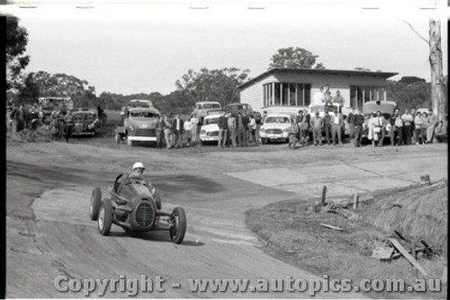 Hepburn Springs - All images from 1960 - Photographer Peter D'Abbs - Code HS60-67