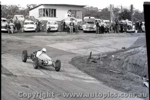 Hepburn Springs - All images from 1960 - Photographer Peter D'Abbs - Code HS60-70