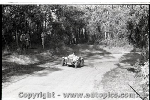 Hepburn Springs - All images from 1960 - Photographer Peter D'Abbs - Code HS60-80