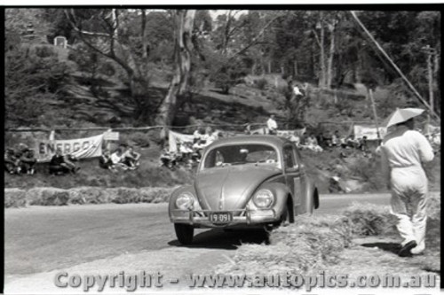 Hepburn Springs - All images from 1960 - Photographer Peter D'Abbs - Code HS60-96