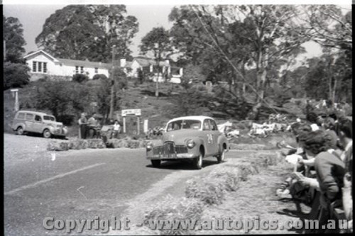 Hepburn Springs - All images from 1960 - Photographer Peter D'Abbs - Code HS60-152