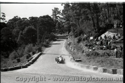 Hepburn Springs - All images from 1960 - Photographer Peter D'Abbs - Code HS60-180