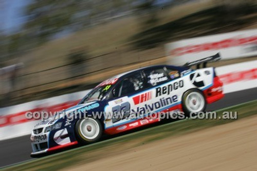 Super Cheap Auto 1000 Bathurst 8th October 2006 - Photographer Marshall Cass - Code 06-MC-B06-045