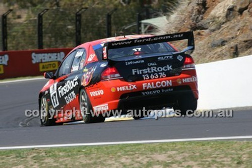 Super Cheap Auto 1000 Bathurst 8th October 2006 - Photographer Marshall Cass - Code 06-MC-B06-081