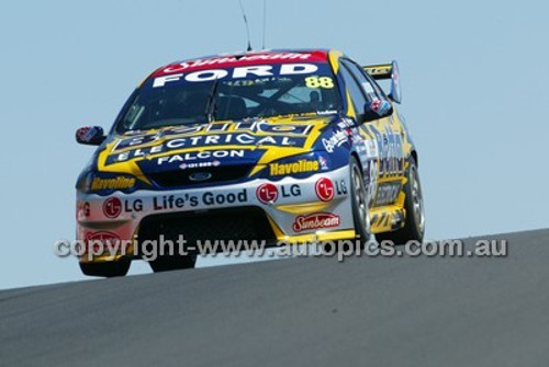 Super Cheap Auto 1000 Bathurst 8th October 2006 - Photographer Marshall Cass - Code 06-MC-B06-245