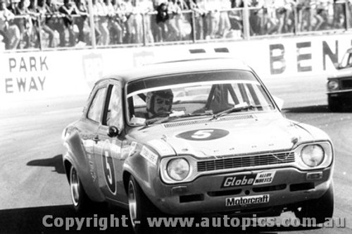 73018 - J.  Bassett Ford Escort Oran Park 1973