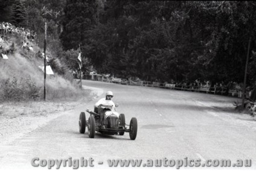 Hepburn Springs Hill Climb 1959 - Photographer Peter D'Abbs - Code 599057