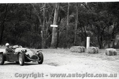 Hepburn Springs Hill Climb 1959 - Photographer Peter D'Abbs - Code 599088