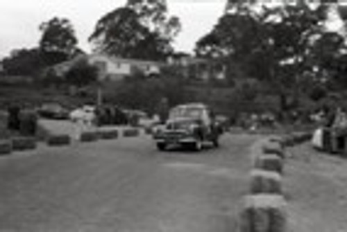 Hepburn Springs Hill Climb 1959 - Photographer Peter D'Abbs - Code 599102