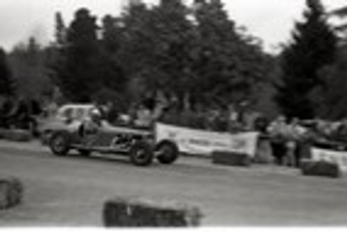 Hepburn Springs Hill Climb 1959 - Photographer Peter D'Abbs - Code 599114