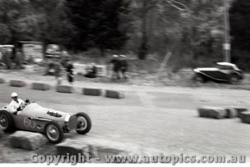 Hepburn Springs Hill Climb 1959 - Photographer Peter D'Abbs - Code 599115